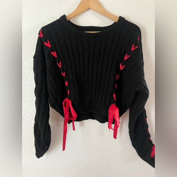 Elegant Black Sweater with Red Ribbon Details - Picture 1 of 7